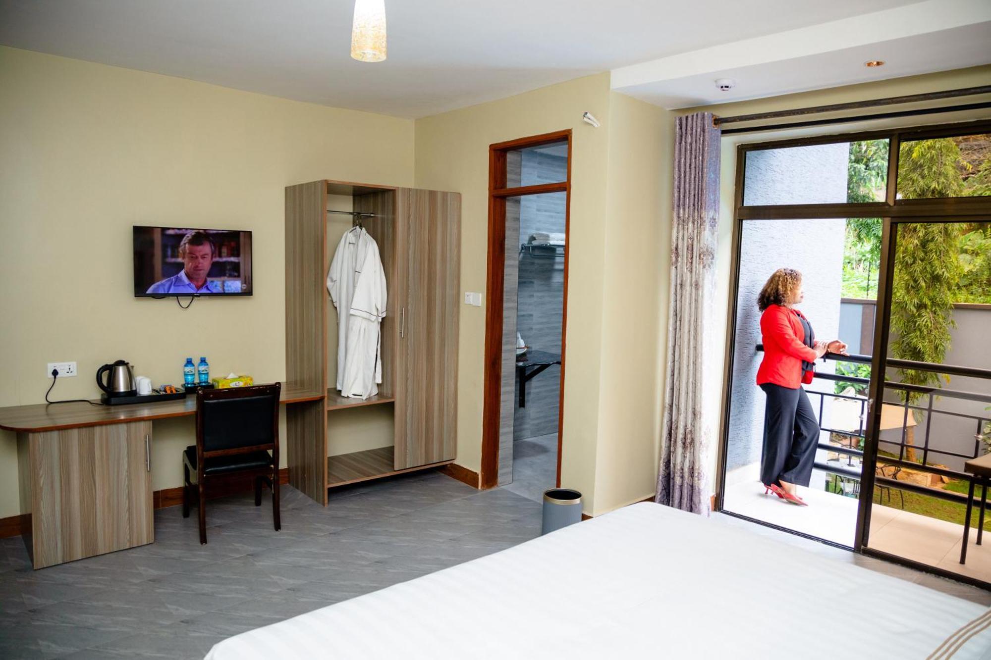 Greenside Hotel アルーシャ エクステリア 写真