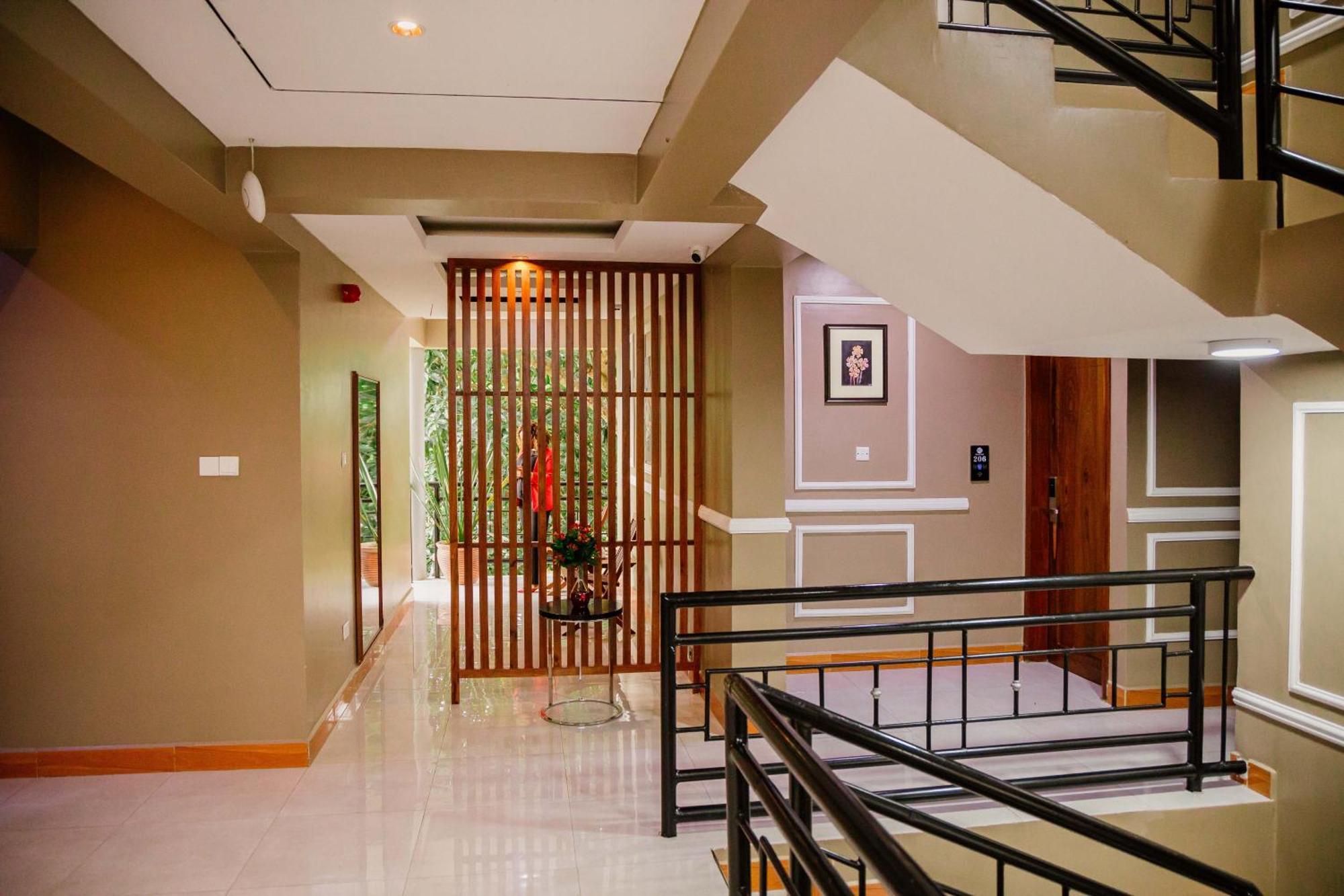 Greenside Hotel アルーシャ エクステリア 写真